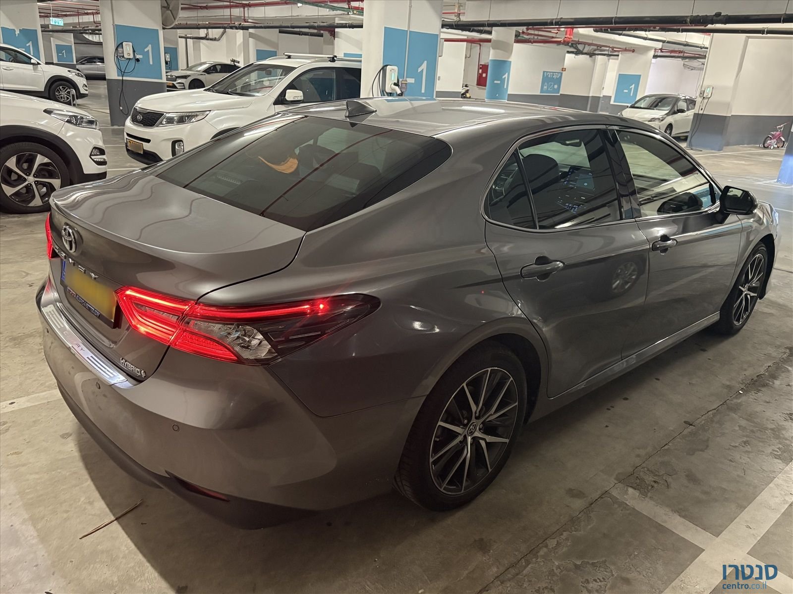 2021' Toyota Camry טויוטה קאמרי photo #2