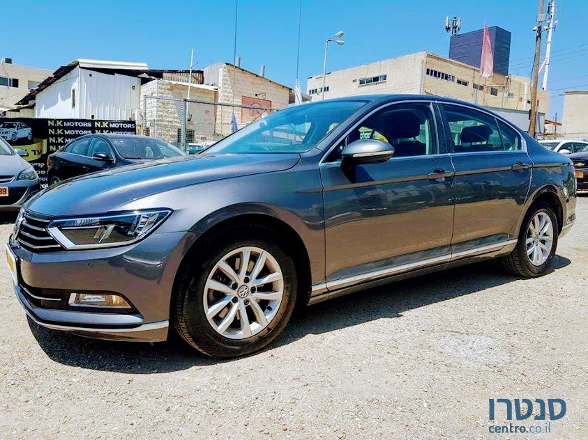 2014' Volkswagen Passat photo #2