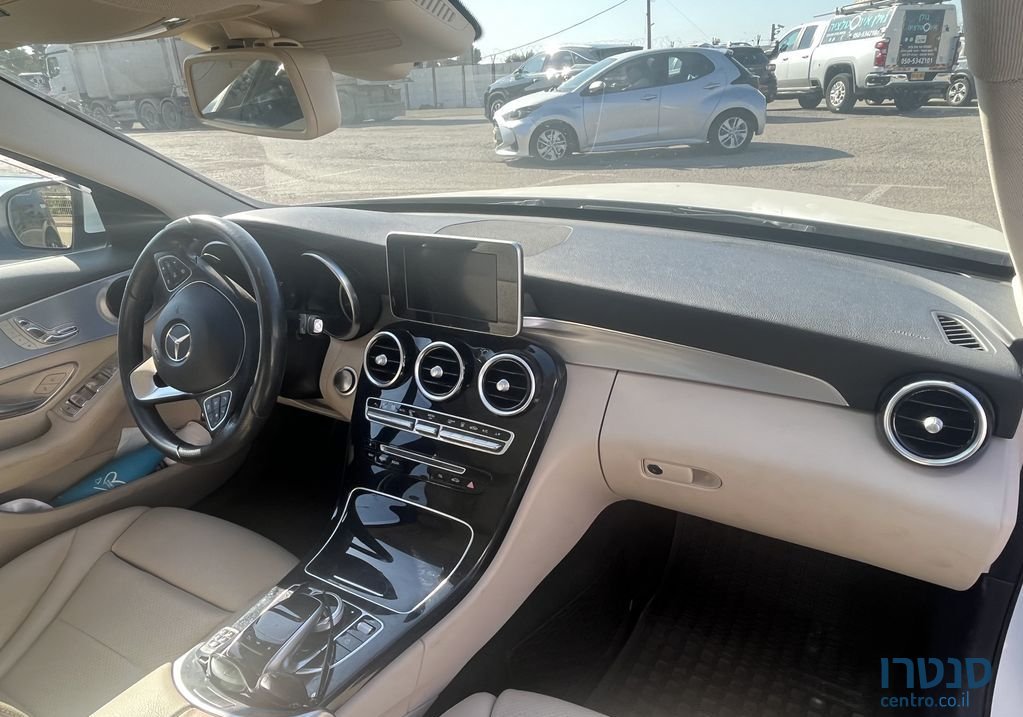 2018' Mercedes-Benz C-Class מרצדס photo #4