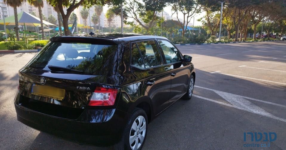 2016' Skoda Fabia סקודה פאביה photo #4