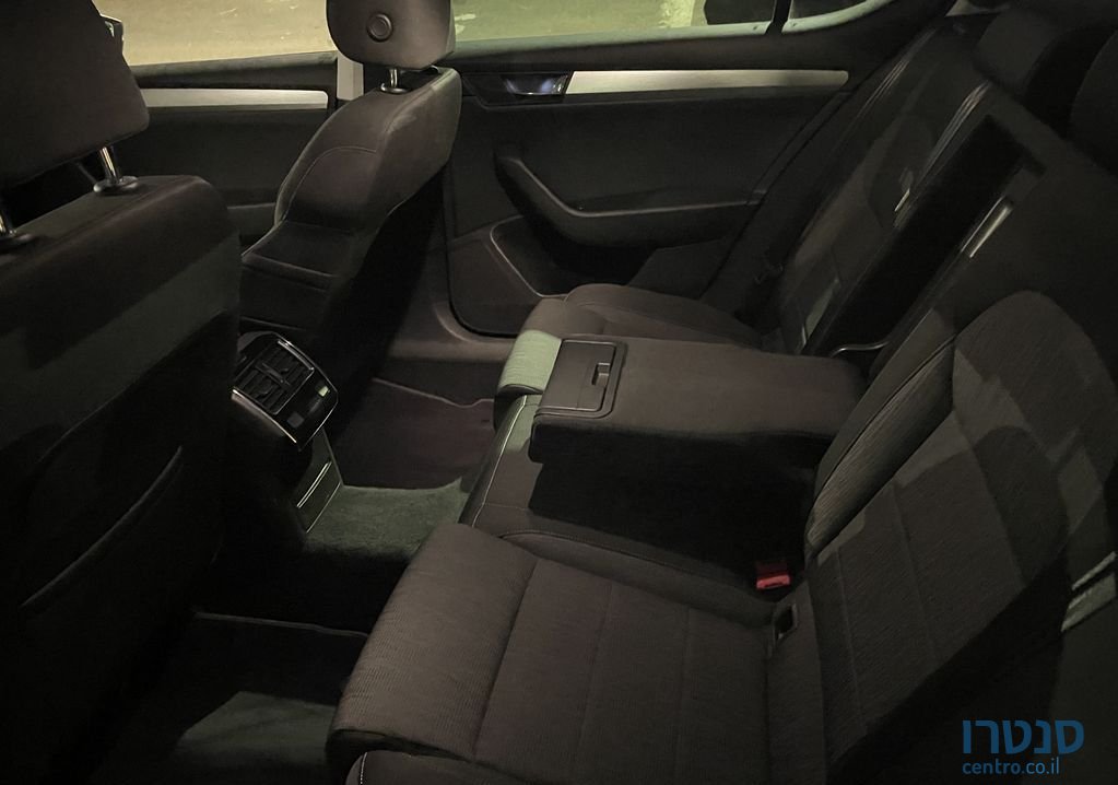 2017' Skoda Superb סקודה סופרב photo #4