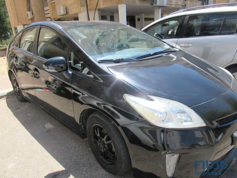 2014' Toyota Prius טויוטה פריוס photo #3