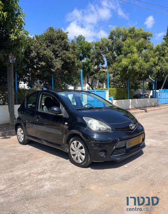 2012' Toyota Aygo טויוטה אייגו photo #3