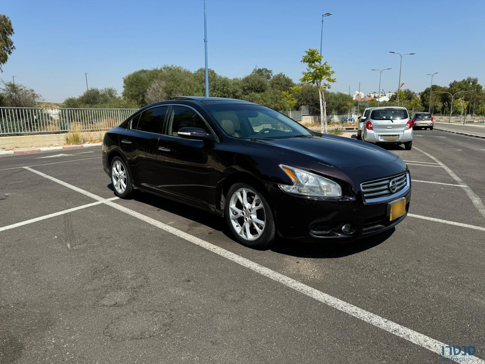 2016' Nissan Maxima photo #3