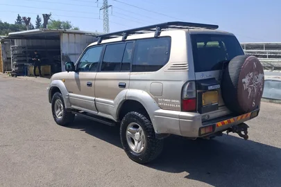 2002' Toyota Land Cruiser טויוטה לנד קרוזר