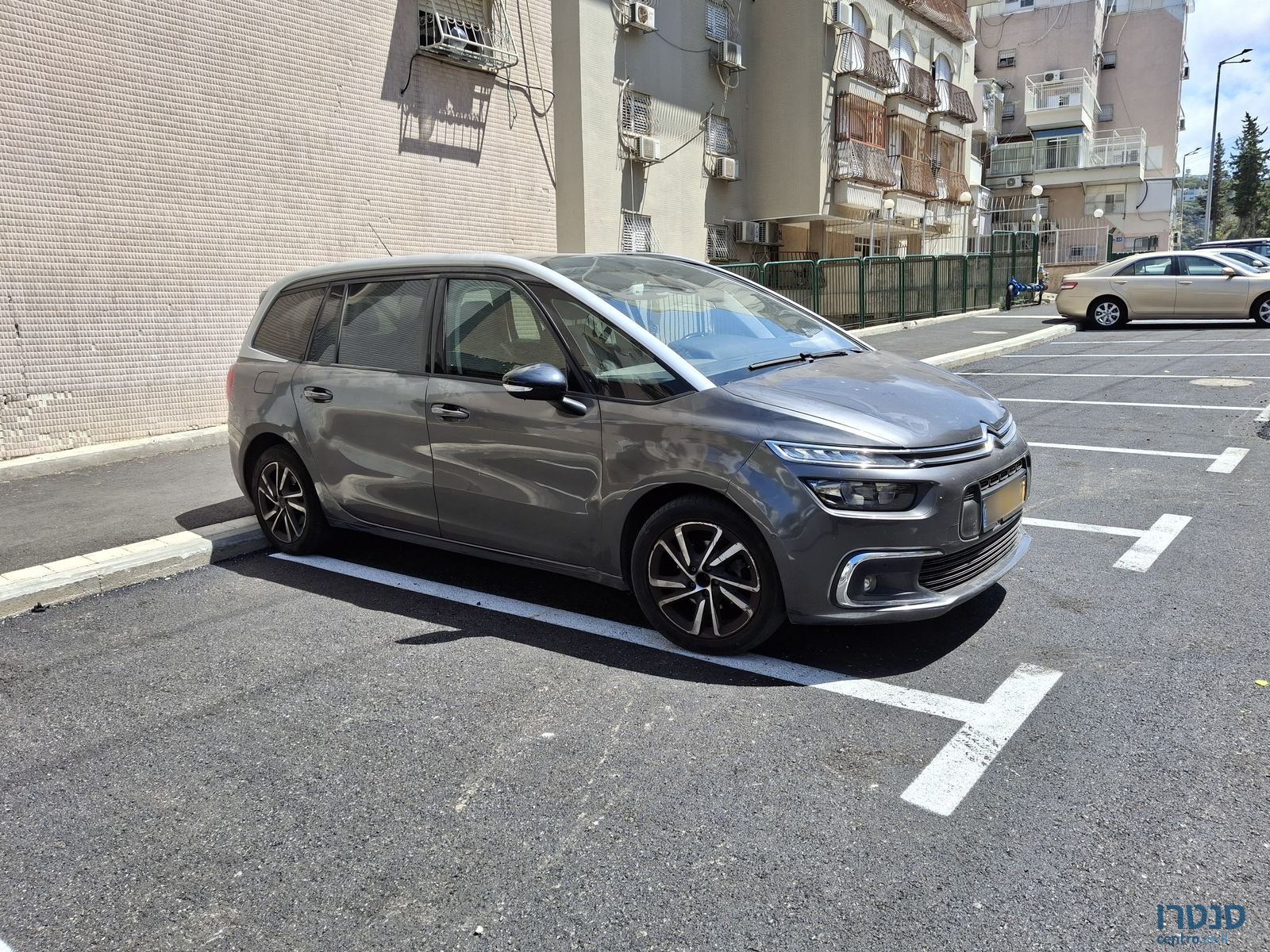 2022' Citroen C4 SpaceTourer סיטרואן C4 ספייסטורר photo #4