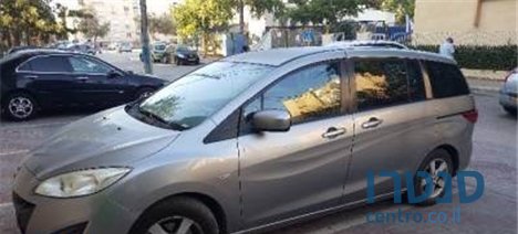 2011' Mazda 5 photo #3