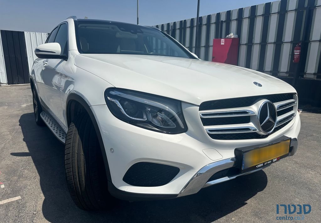 2018' Mercedes-Benz GLC מרצדס photo #5