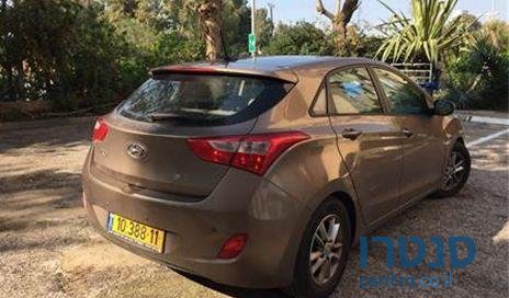 2012' Hyundai I30 יונדאי i30 פרמיום photo #3