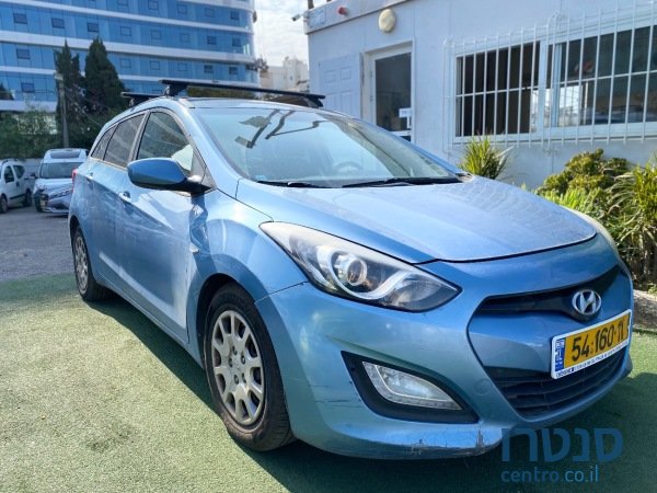 2014' Hyundai i30 photo #1