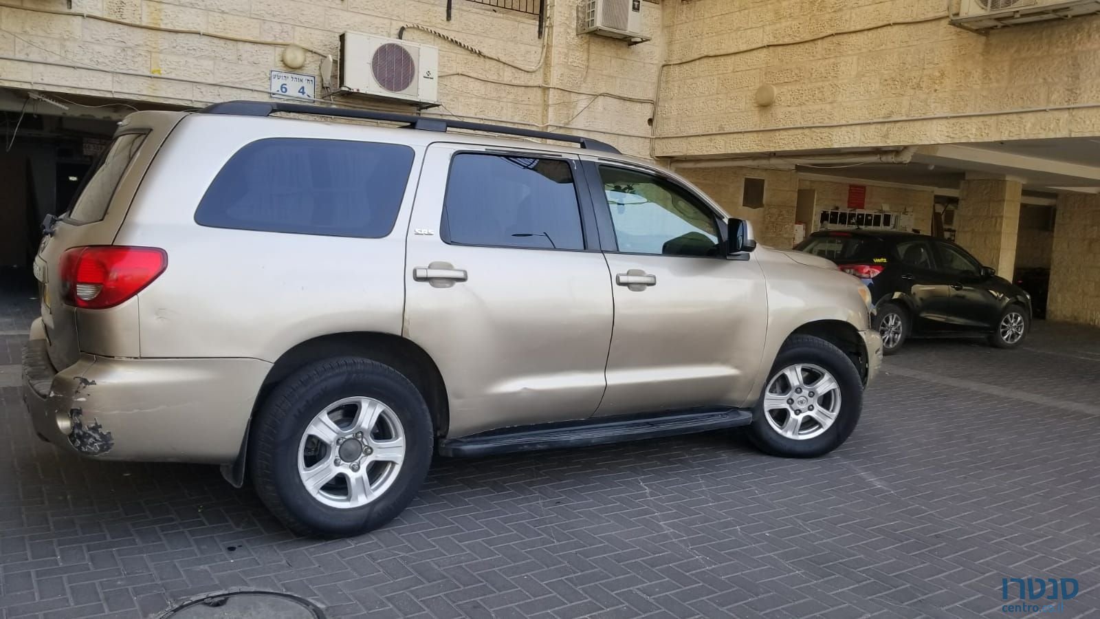 2009' Toyota Sequoia טויוטה סקויה photo #2