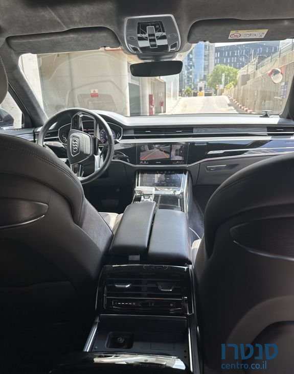2021' Audi A8 אאודי photo #5