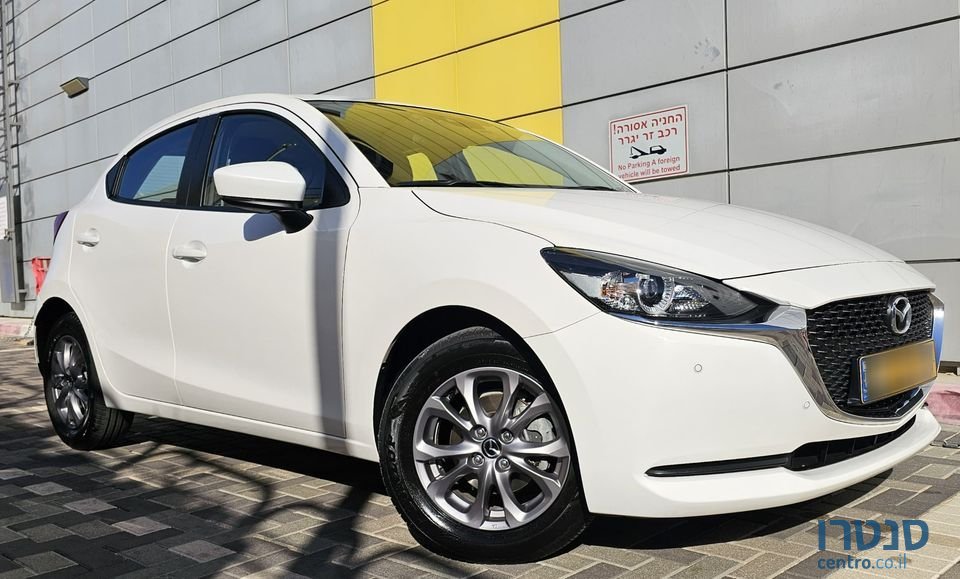 2024' Mazda 2 photo #2