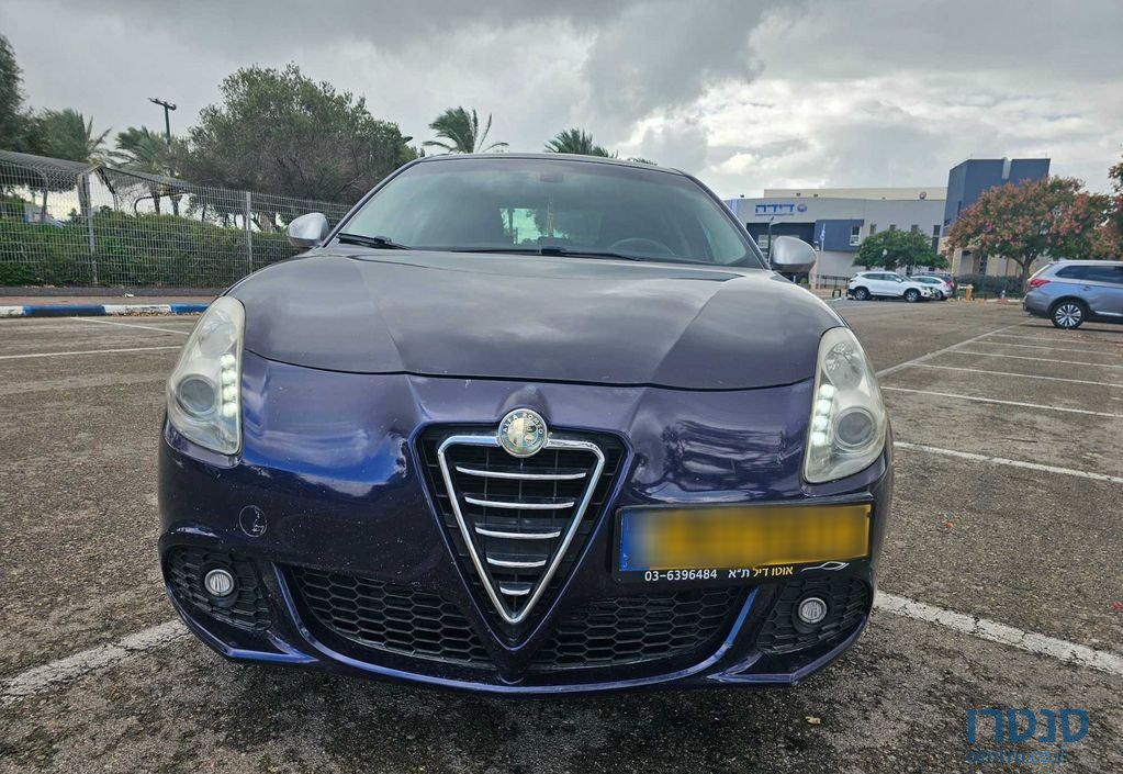 2013' Alfa Romeo Giulietta אלפא רומיאו ג'ולייטה photo #3
