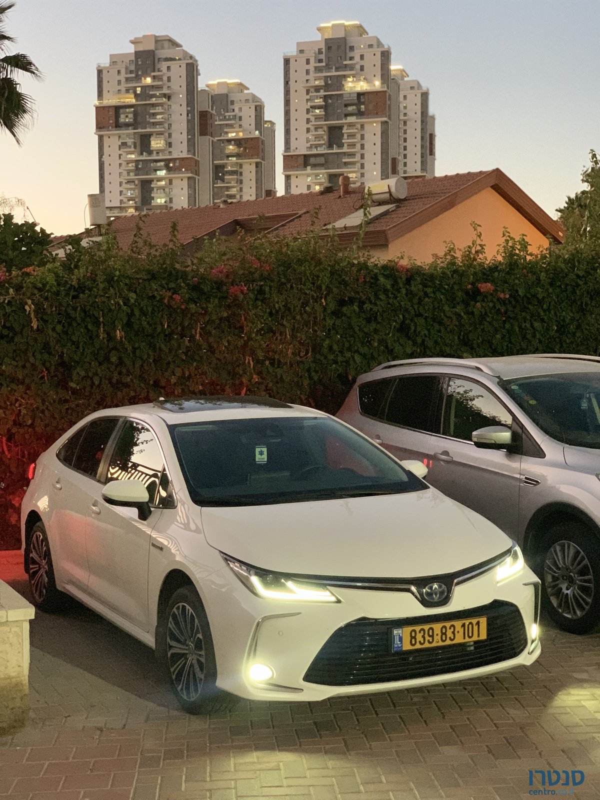 2020' Toyota Corolla טויוטה קורולה photo #2