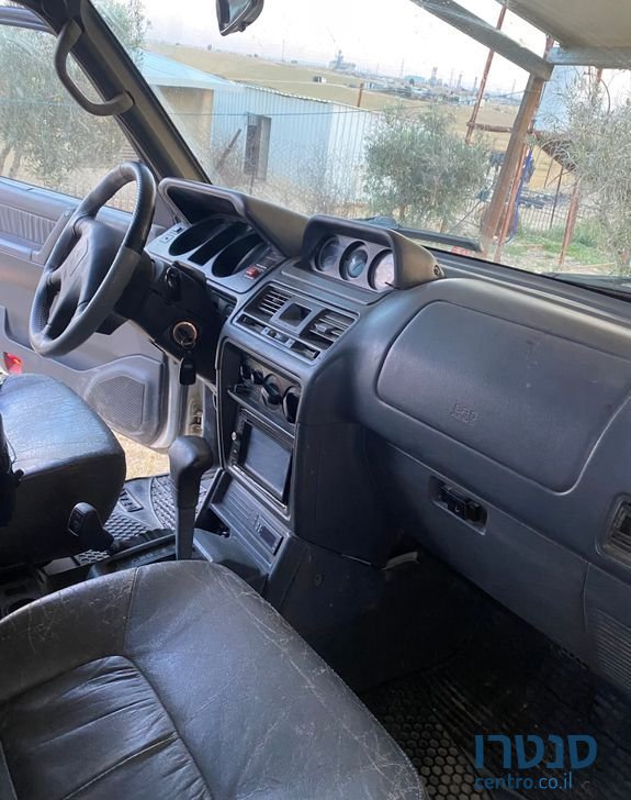2000' Mitsubishi Pajero מיצובישי פג'רו photo #1