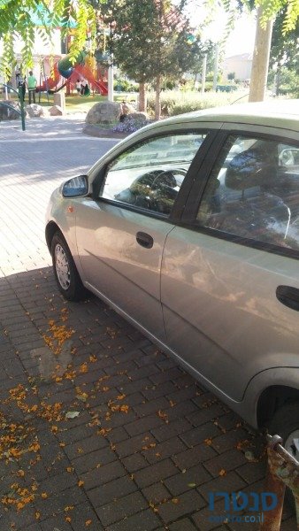 2005' Chevrolet Aveo photo #3