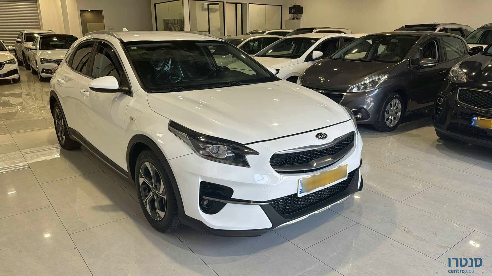 2021' Kia XCeed photo #2