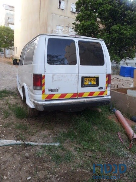 2006' Ford Econoline photo #4