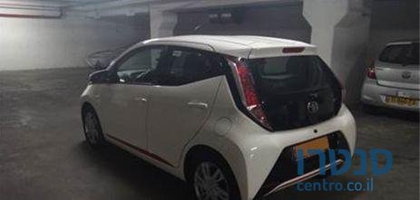 2016' Toyota Aygo טויוטה אייגו photo #2