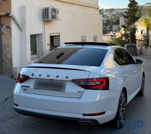2018' Skoda Superb סקודה סופרב photo #2