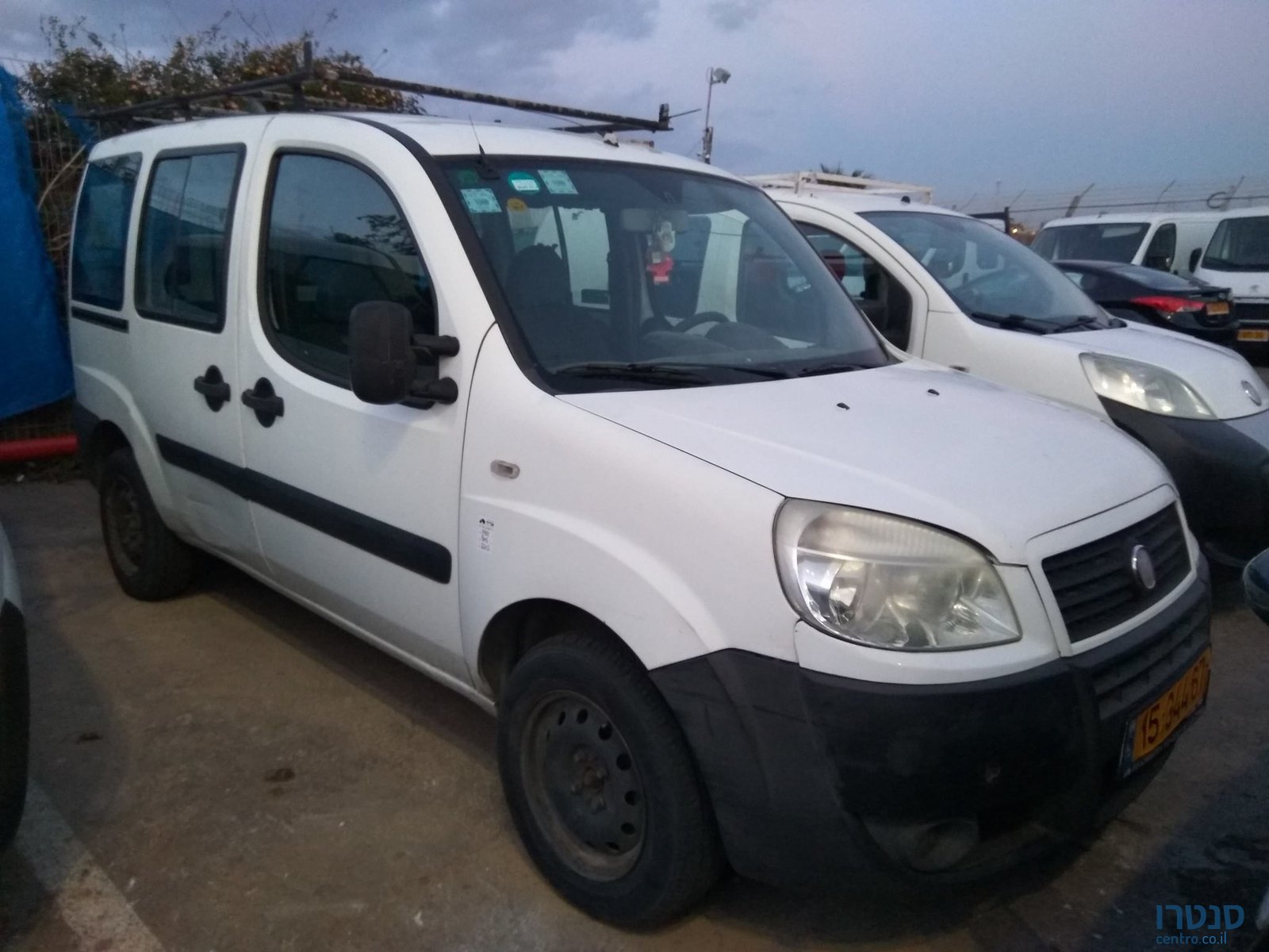 2010' Fiat Doblo photo #1