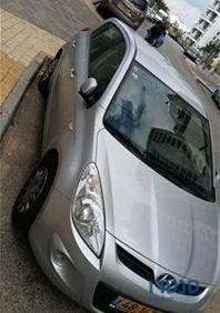 2011' Hyundai i20 יונדאי photo #1