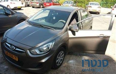 2013' Hyundai i25 i25 יונדאי photo #3