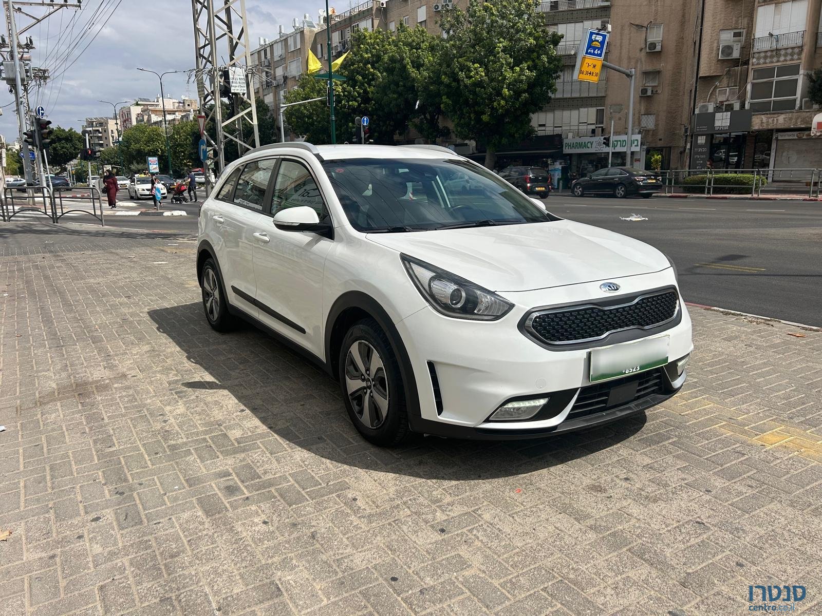 2019' Kia Niro photo #6