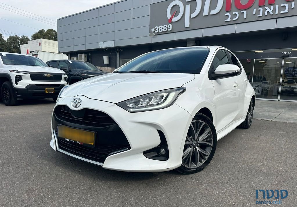 2023' Toyota Yaris טויוטה יאריס photo #3