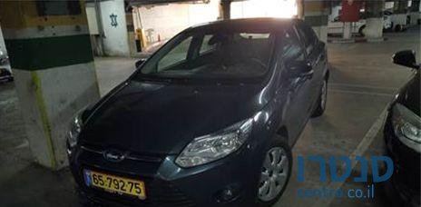 2012' Ford Focus 4/5 דלת' 2000 photo #2