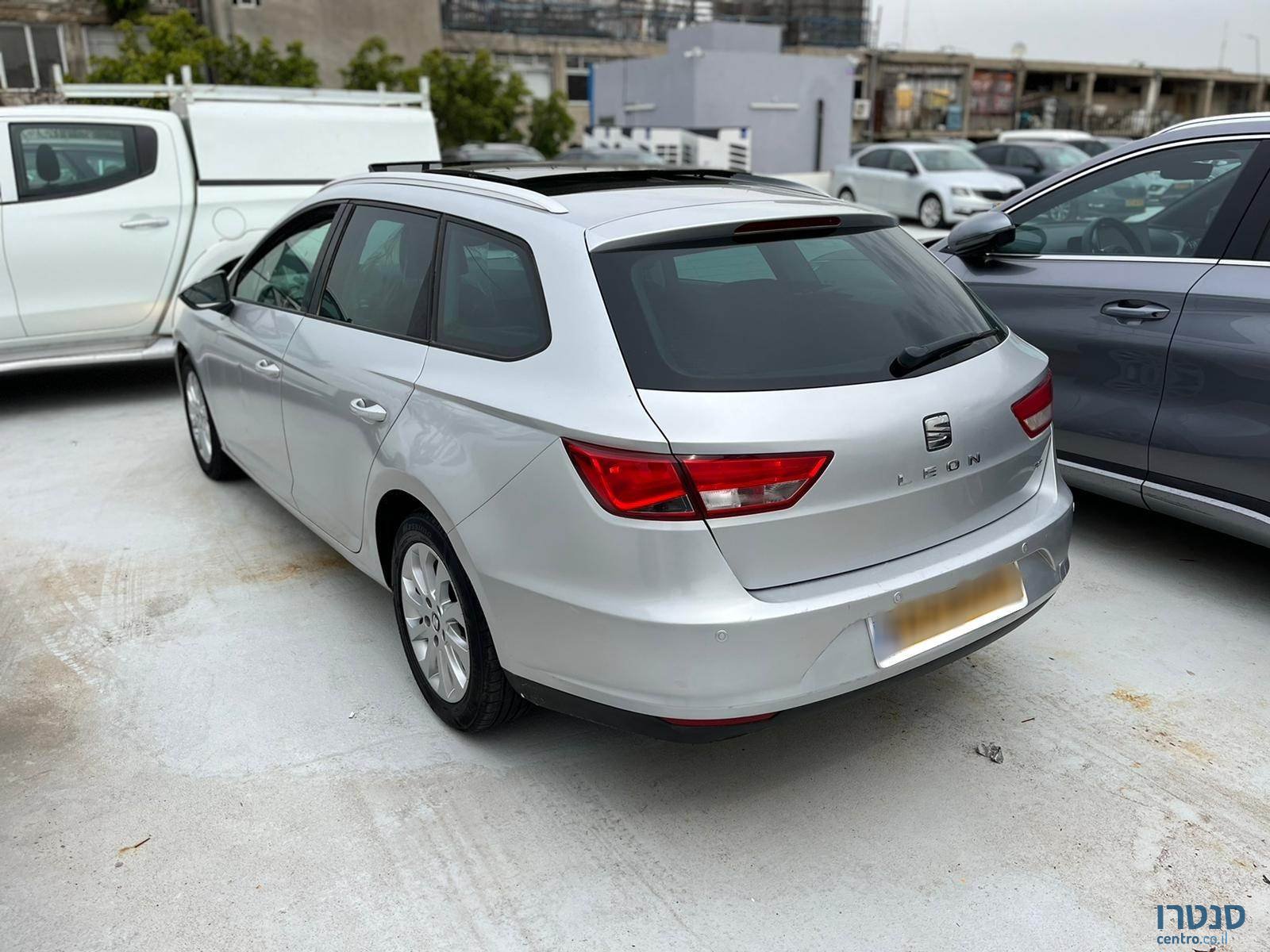 2017' SEAT Leon photo #4