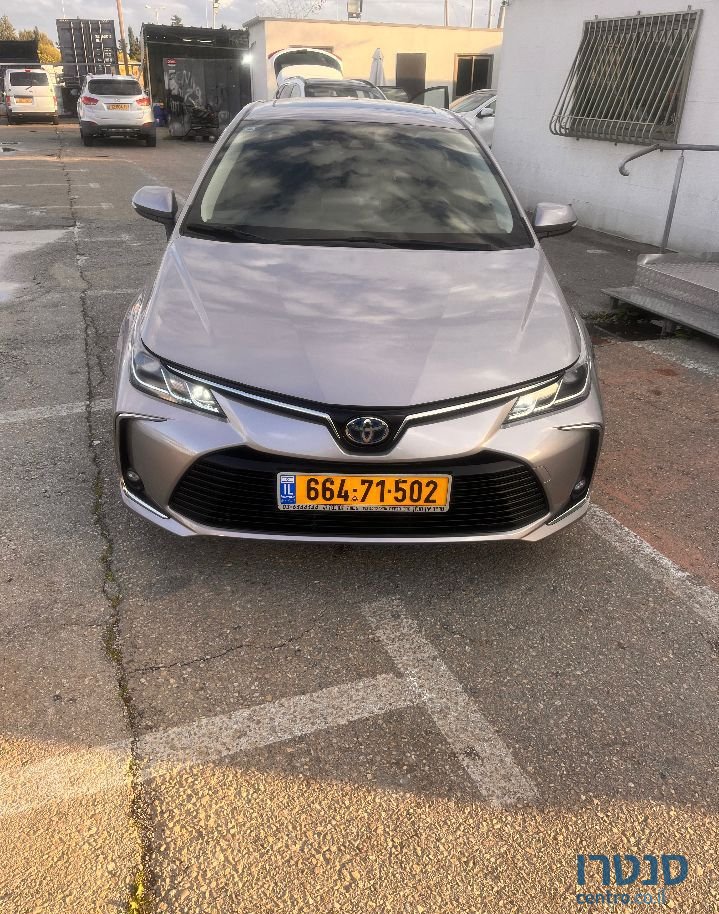 2021' Toyota Corolla טויוטה קורולה photo #2