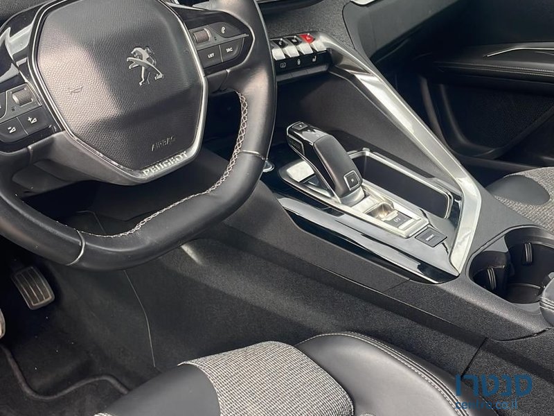 2018' Peugeot 3008 פיג'ו photo #3