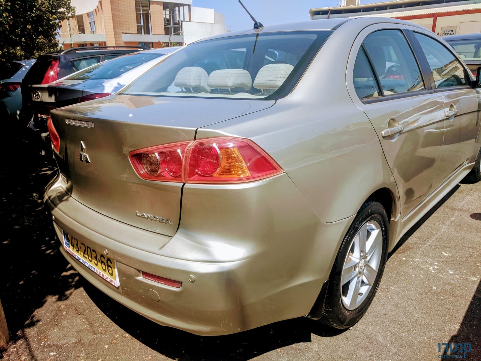 2008' Mitsubishi Lancer photo #2