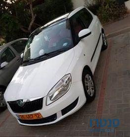 2013' Skoda Fabia סקודה פביה photo #2