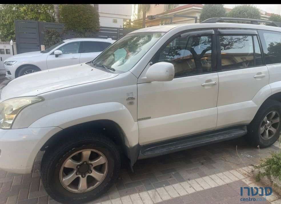 2005' Toyota Land Cruiser טויוטה לנד קרוזר photo #4
