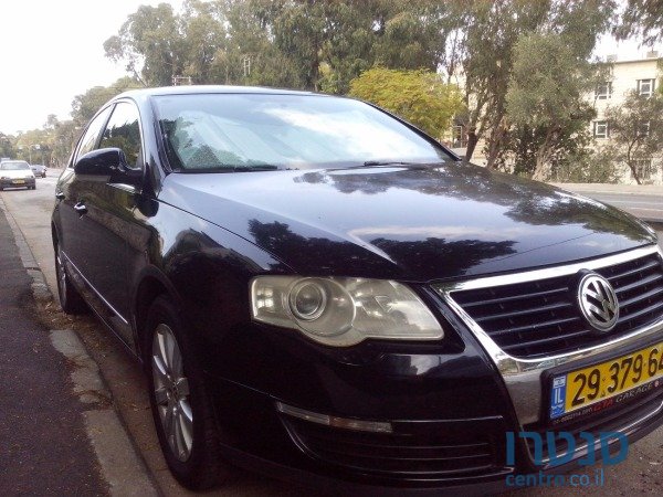 2008' Volkswagen Passat photo #1