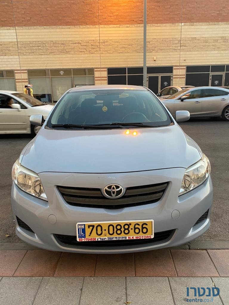 2008' Toyota Corolla photo #1