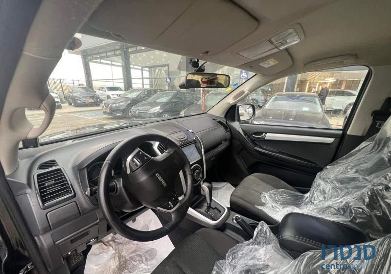 2020' Isuzu 4X4 D-Max איסוזו photo #3