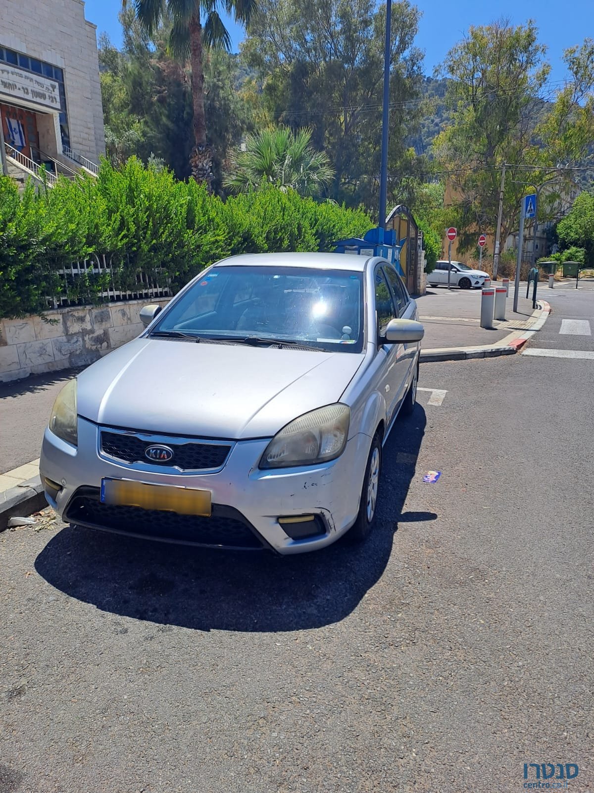 2010' Kia Rio photo #3