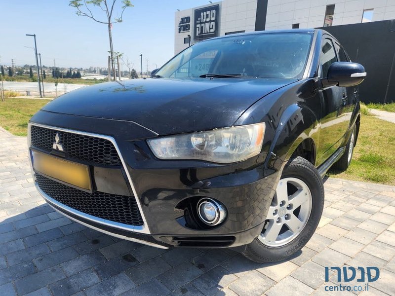 2011' Mitsubishi Outlander מיצובישי אאוטלנדר photo #2