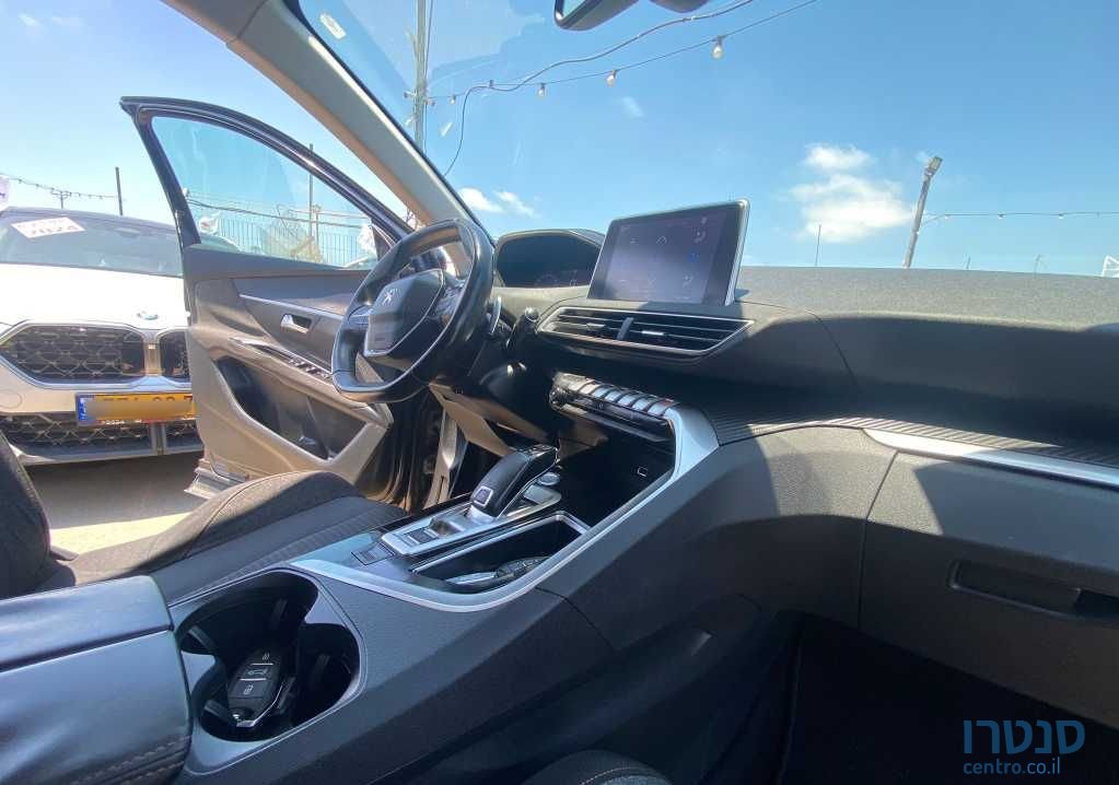2018' Peugeot 3008 פיג'ו photo #2