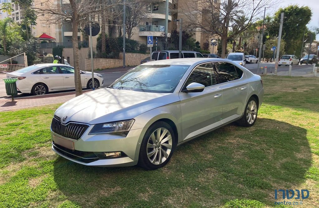 2018' Skoda Superb סקודה סופרב photo #1