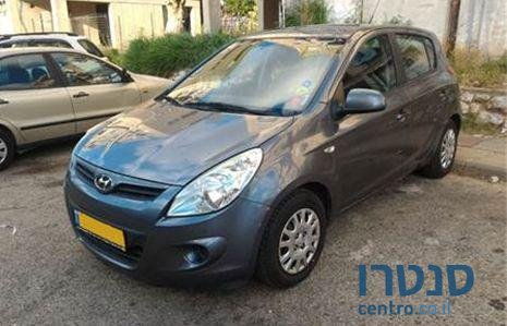 2010' Hyundai i20 photo #1