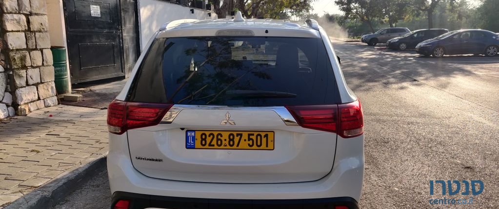 2019' Mitsubishi Outlander מיצובישי אאוטלנדר photo #3