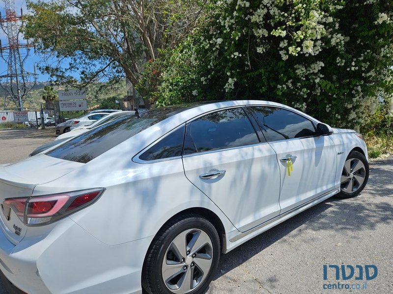 2017' Hyundai Sonata הייבריד photo #4