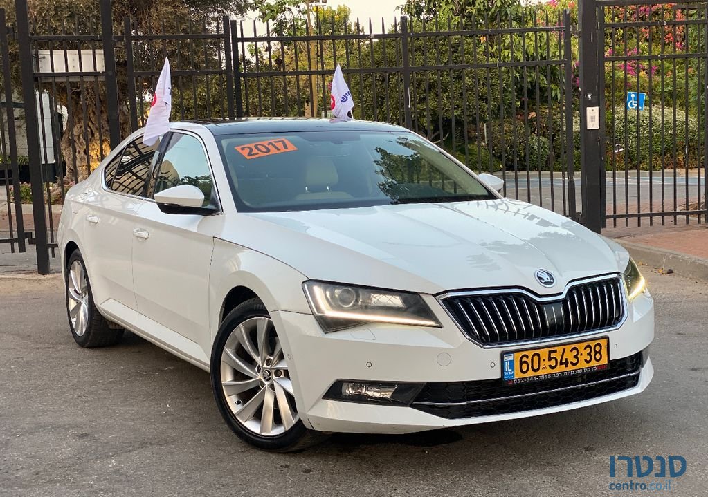 2017' Skoda Superb סקודה סופרב photo #2