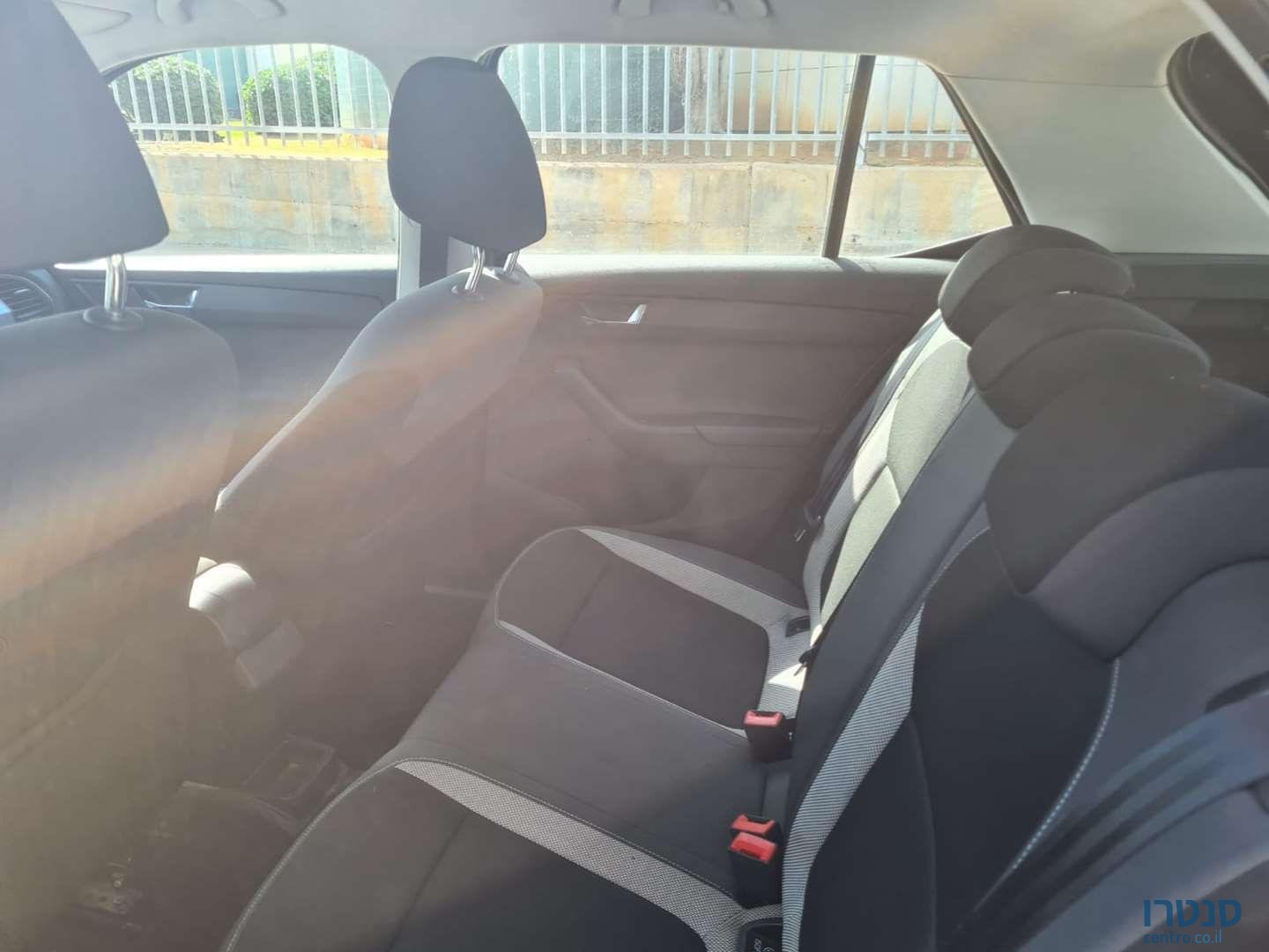 2018' Skoda Fabia סקודה פאביה photo #2