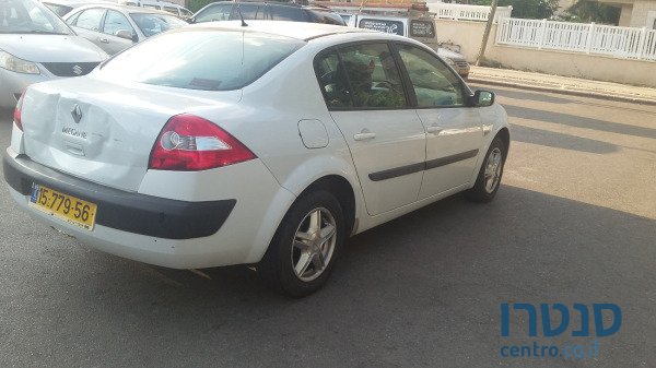 2004' Renault Megane photo #2